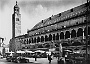Padova-Piazza della Frutta,1938.(foto Alinari) (Adriano Danieli)